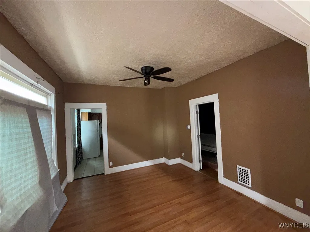 160 Zenner Street, Buffalo, New York 14211, Buffalo, New York 14211, 3 Bedrooms Bedrooms, 5 Rooms Rooms,1 BathroomBathrooms,Residential,For Sale,160 Zenner Street, Buffalo, New York 14211,0,B1633178