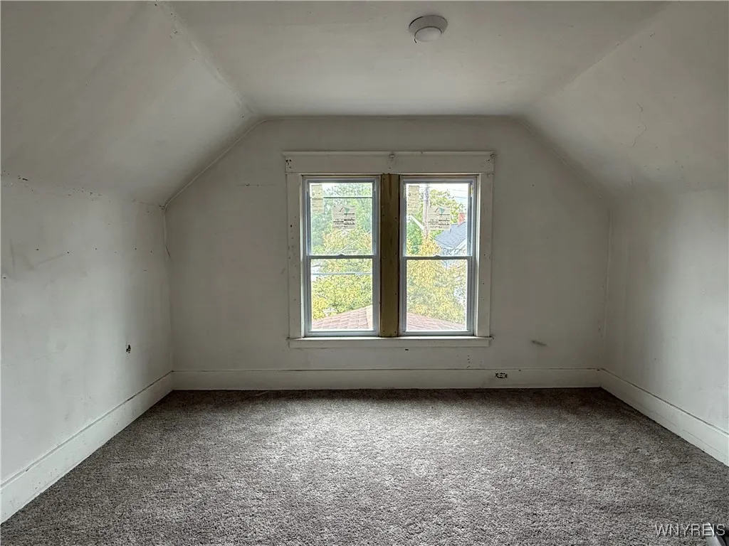 160 Zenner Street, Buffalo, New York 14211, Buffalo, New York 14211, 3 Bedrooms Bedrooms, 5 Rooms Rooms,1 BathroomBathrooms,Residential,For Sale,160 Zenner Street, Buffalo, New York 14211,0,B1633178