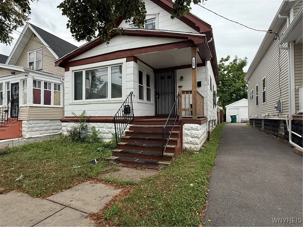 160 Zenner Street, Buffalo, New York 14211, Buffalo, New York 14211, 3 Bedrooms Bedrooms, 5 Rooms Rooms,1 BathroomBathrooms,Residential,For Sale,160 Zenner Street, Buffalo, New York 14211,0,B1633178