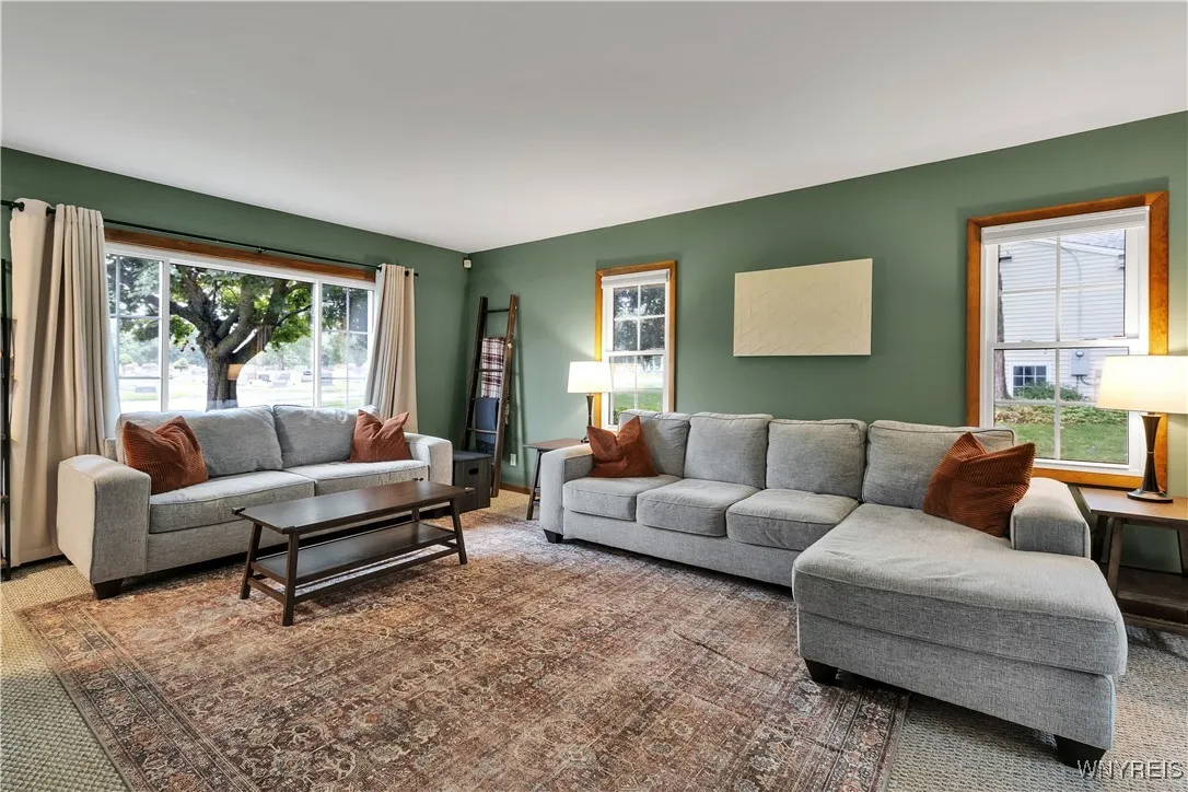 5670 Goodrich Road, Clarence, New York 14032, Clarence, New York 14032, 4 Bedrooms Bedrooms, 8 Rooms Rooms,1 BathroomBathrooms,Residential,Closed,5670 Goodrich Road, Clarence, New York 14032,0,B1634085