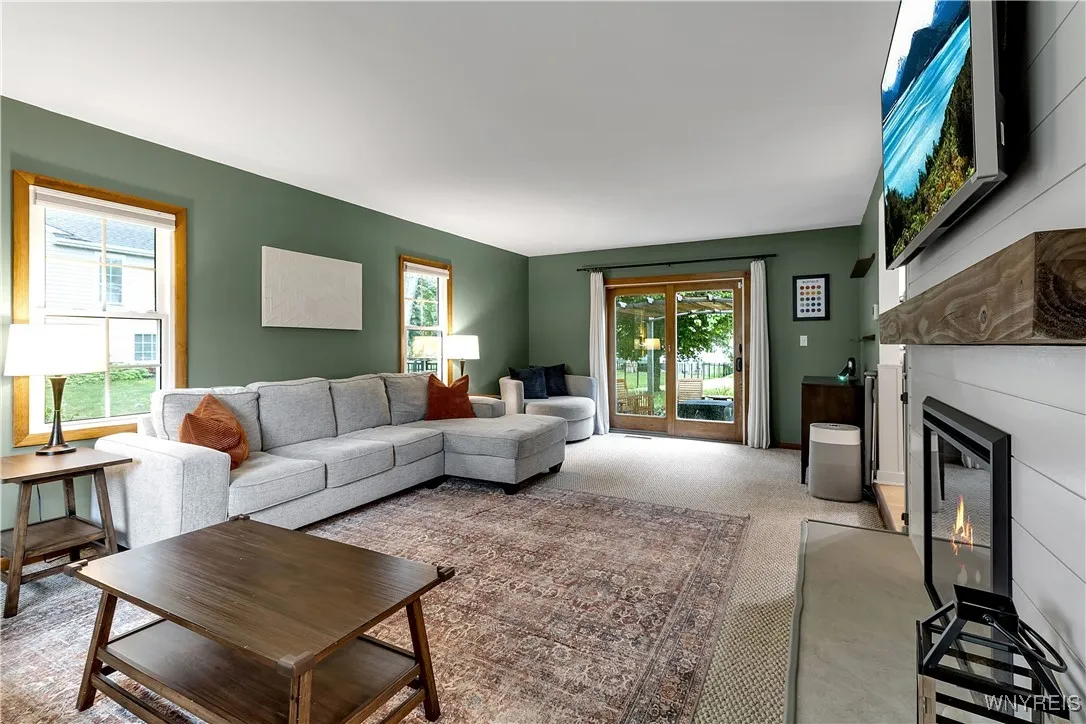 5670 Goodrich Road, Clarence, New York 14032, Clarence, New York 14032, 4 Bedrooms Bedrooms, 8 Rooms Rooms,1 BathroomBathrooms,Residential,Closed,5670 Goodrich Road, Clarence, New York 14032,0,B1634085