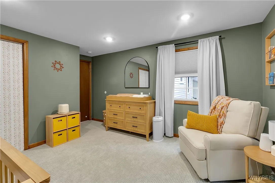 5670 Goodrich Road, Clarence, New York 14032, Clarence, New York 14032, 4 Bedrooms Bedrooms, 8 Rooms Rooms,1 BathroomBathrooms,Residential,Closed,5670 Goodrich Road, Clarence, New York 14032,0,B1634085