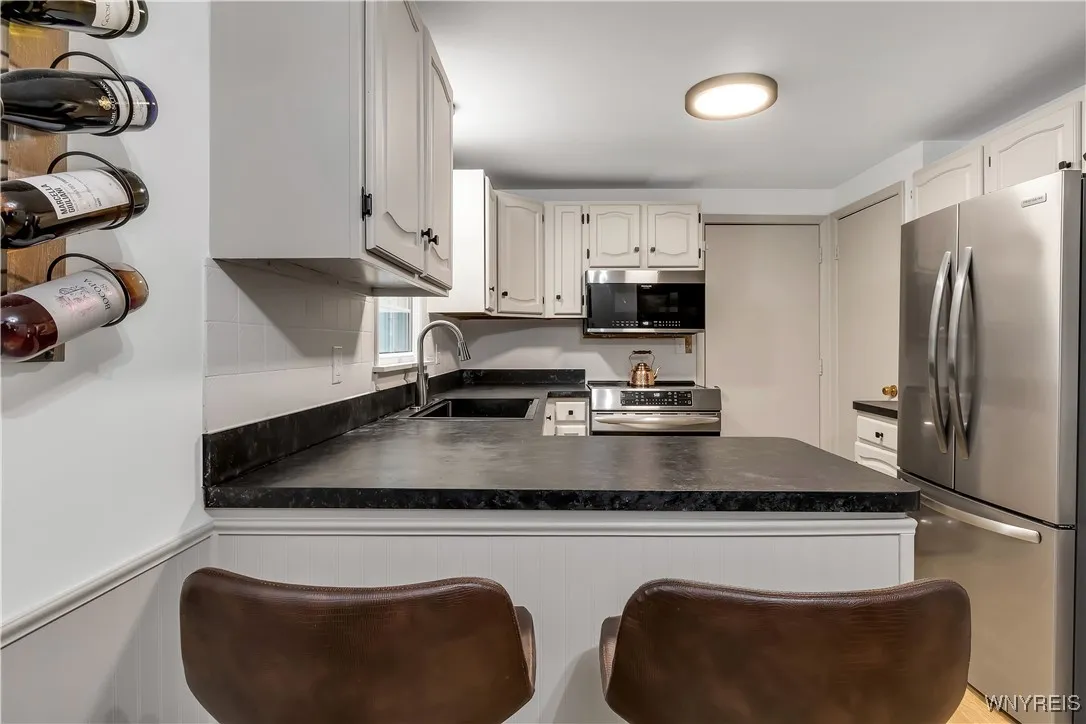 5670 Goodrich Road, Clarence, New York 14032, Clarence, New York 14032, 4 Bedrooms Bedrooms, 8 Rooms Rooms,1 BathroomBathrooms,Residential,Closed,5670 Goodrich Road, Clarence, New York 14032,0,B1634085