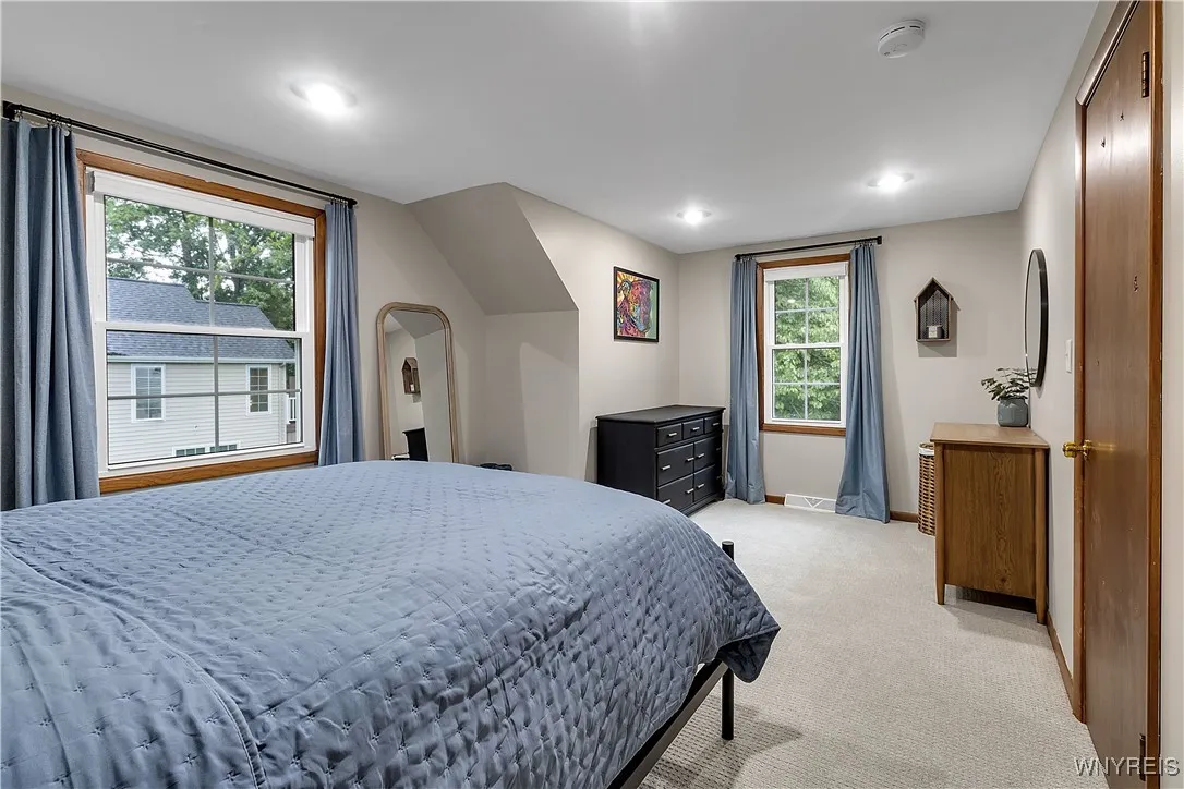 5670 Goodrich Road, Clarence, New York 14032, Clarence, New York 14032, 4 Bedrooms Bedrooms, 8 Rooms Rooms,1 BathroomBathrooms,Residential,Closed,5670 Goodrich Road, Clarence, New York 14032,0,B1634085