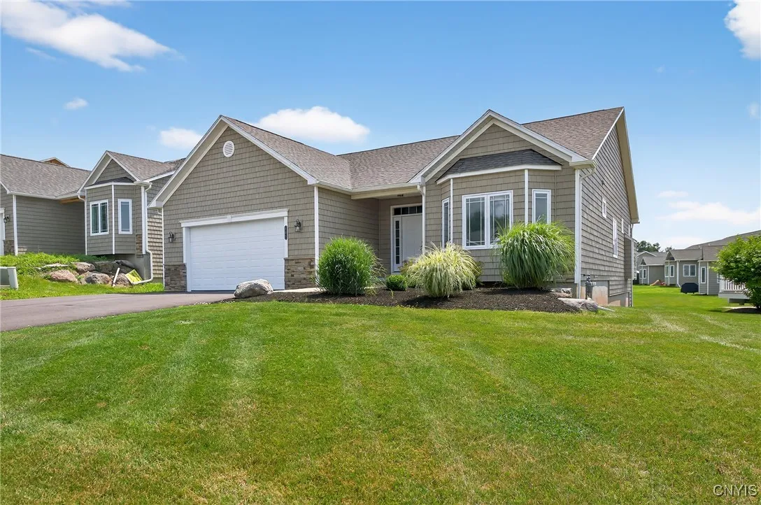105 Austin Meadows Drive South, Manlius, New York, Manlius, New York 13104, 3 Bedrooms Bedrooms, ,3 BathroomsBathrooms,Residential,For Sale,105 Austin Meadows Drive South, Manlius, New York ,0,S1619386