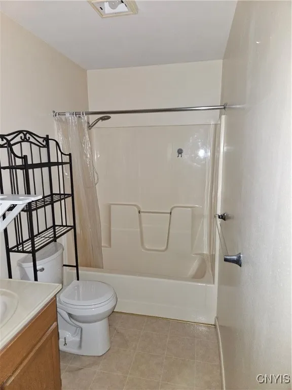 290 Duer Street, Oswego, New York 13126, Oswego, New York 13126, 2 Bedrooms Bedrooms, 7 Rooms Rooms,1 BathroomBathrooms,Residential Lease,For Rent,290 Duer Street, Oswego, New York 13126,0,S1633794
