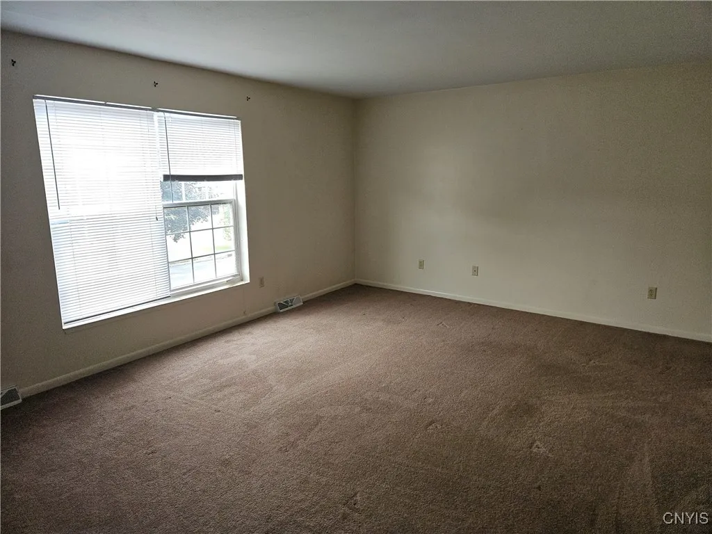 290 Duer Street, Oswego, New York 13126, Oswego, New York 13126, 2 Bedrooms Bedrooms, 7 Rooms Rooms,1 BathroomBathrooms,Residential Lease,For Rent,290 Duer Street, Oswego, New York 13126,0,S1633794