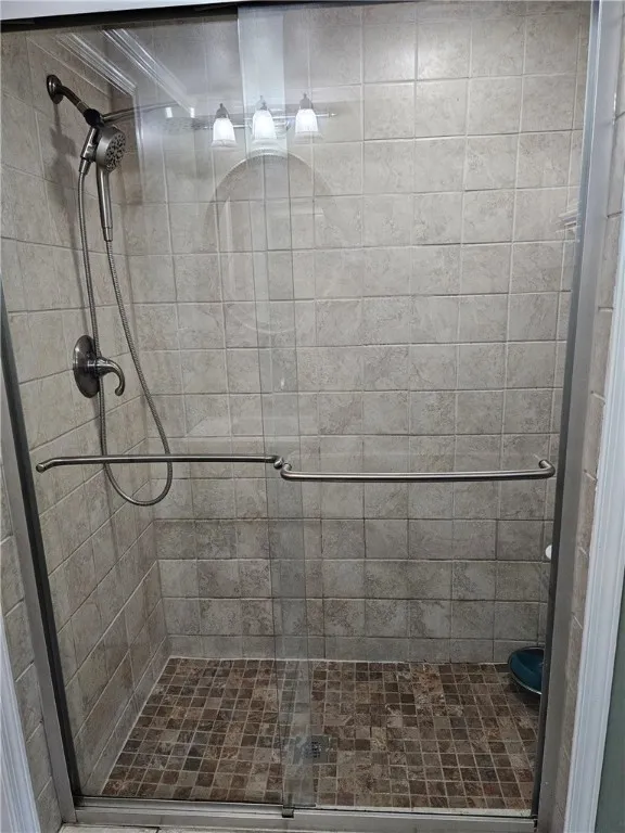 1st floor bathroom shower