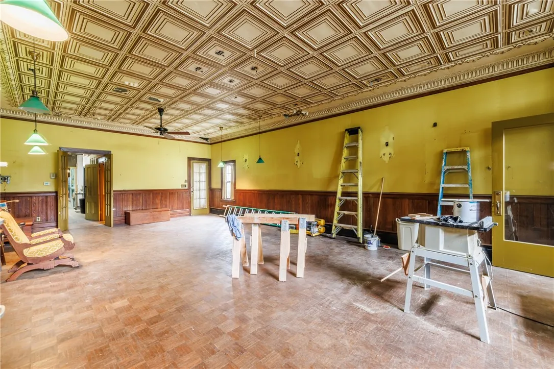 114 Field Street, Rochester, New York 14620, Rochester, New York 14620, 7 Bedrooms Bedrooms, ,5 BathroomsBathrooms,Residential,For Sale,114 Field Street, Rochester, New York 14620,0,R1634119