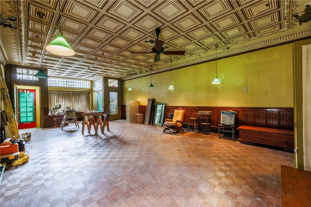 114 Field Street, Rochester, New York 14620, Rochester, New York 14620, 7 Bedrooms Bedrooms, ,5 BathroomsBathrooms,Residential,For Sale,114 Field Street, Rochester, New York 14620,0,R1634119