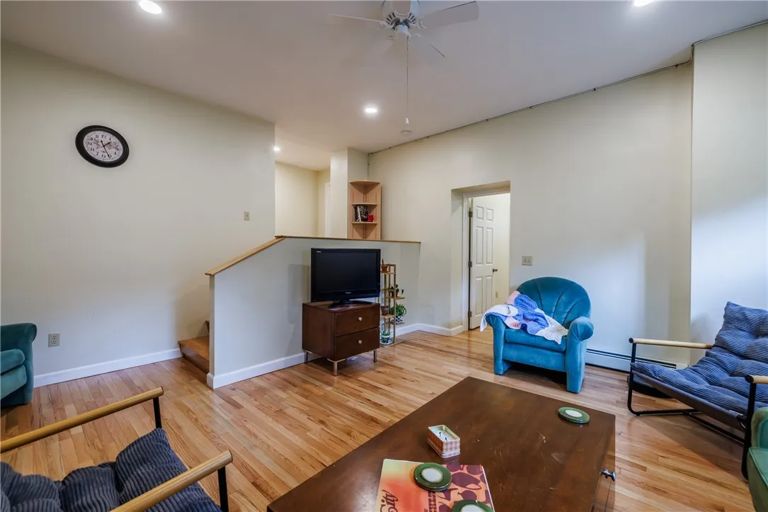 114 Field Street, Rochester, New York 14620, Rochester, New York 14620, 7 Bedrooms Bedrooms, ,5 BathroomsBathrooms,Residential,For Sale,114 Field Street, Rochester, New York 14620,0,R1634119