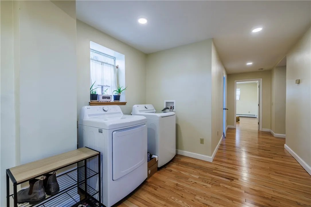 114 Field Street, Rochester, New York 14620, Rochester, New York 14620, 7 Bedrooms Bedrooms, ,5 BathroomsBathrooms,Residential,For Sale,114 Field Street, Rochester, New York 14620,0,R1634119