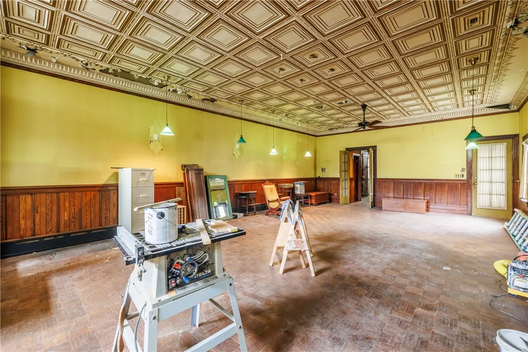 114 Field Street, Rochester, New York 14620, Rochester, New York 14620, 7 Bedrooms Bedrooms, ,5 BathroomsBathrooms,Residential,For Sale,114 Field Street, Rochester, New York 14620,0,R1634119