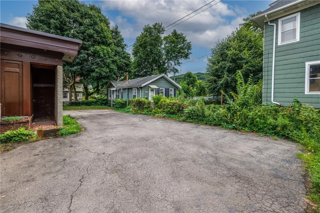 116 Field Street, Rochester, New York 14620, Rochester, New York 14620, 2 Bedrooms Bedrooms, 5 Rooms Rooms,1 BathroomBathrooms,Residential,For Sale,116 Field Street, Rochester, New York 14620,0,R1634111