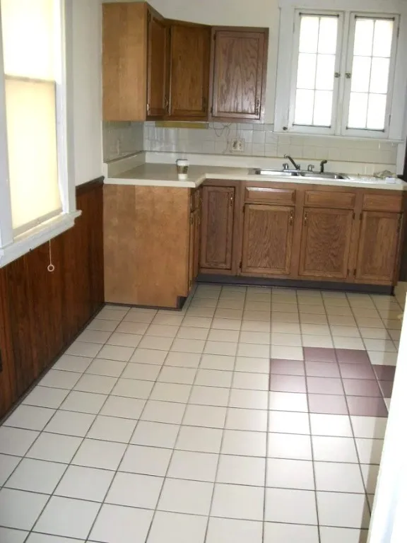 116 Field Street, Rochester, New York 14620, Rochester, New York 14620, 2 Bedrooms Bedrooms, 5 Rooms Rooms,1 BathroomBathrooms,Residential,For Sale,116 Field Street, Rochester, New York 14620,0,R1634111