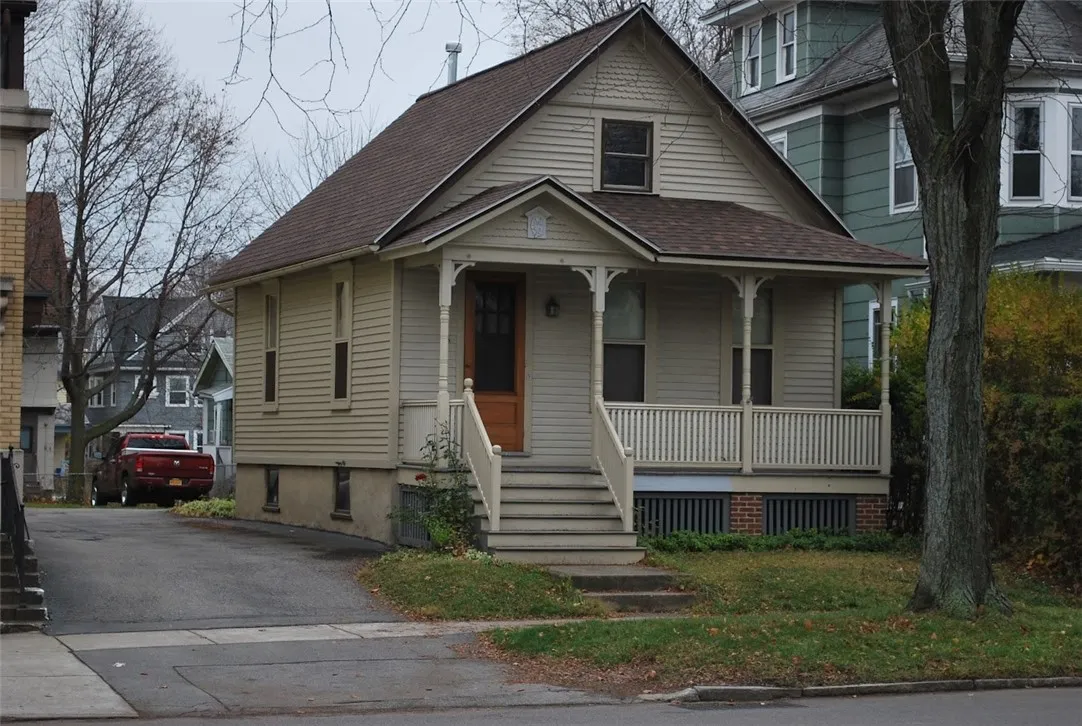 116 Field Street, Rochester, New York 14620, Rochester, New York 14620, 2 Bedrooms Bedrooms, 5 Rooms Rooms,1 BathroomBathrooms,Residential,For Sale,116 Field Street, Rochester, New York 14620,0,R1634111