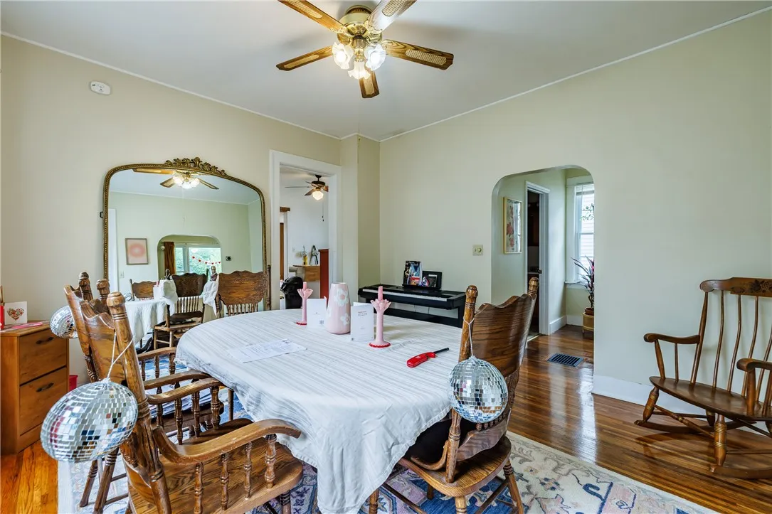 106 Field Street, Rochester, New York 14620, Rochester, New York 14620, 1 Bedroom Bedrooms, 5 Rooms Rooms,1 BathroomBathrooms,Residential,For Sale,106 Field Street, Rochester, New York 14620,0,R1634103