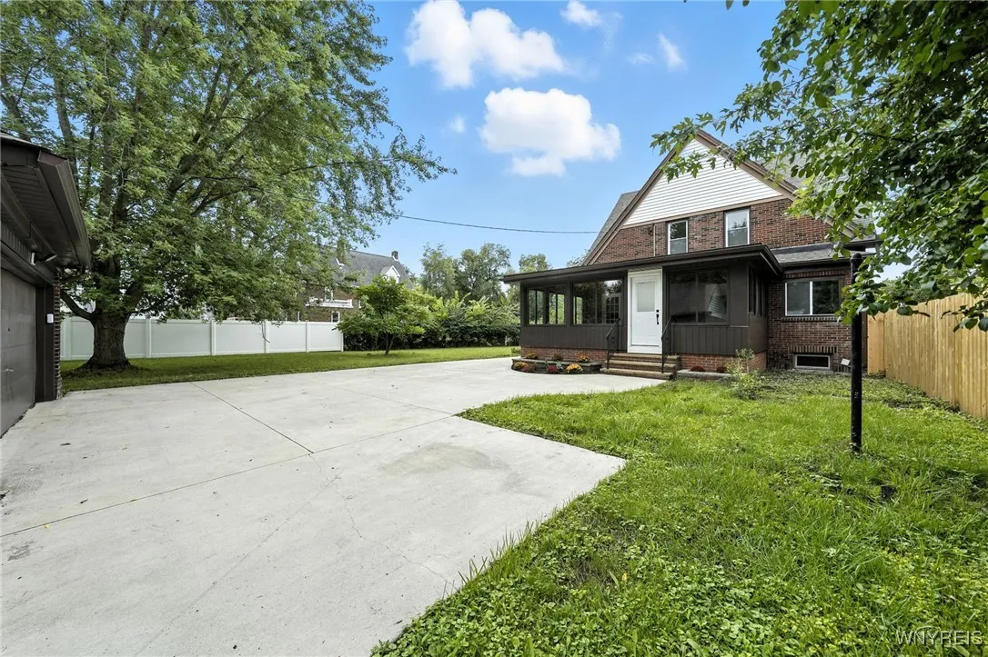 481 Starin Avenue, Buffalo, New York 14216, Buffalo, New York 14216, 3 Bedrooms Bedrooms, 9 Rooms Rooms,1 BathroomBathrooms,Residential,For Sale,481 Starin Avenue, Buffalo, New York 14216,0,B1634359
