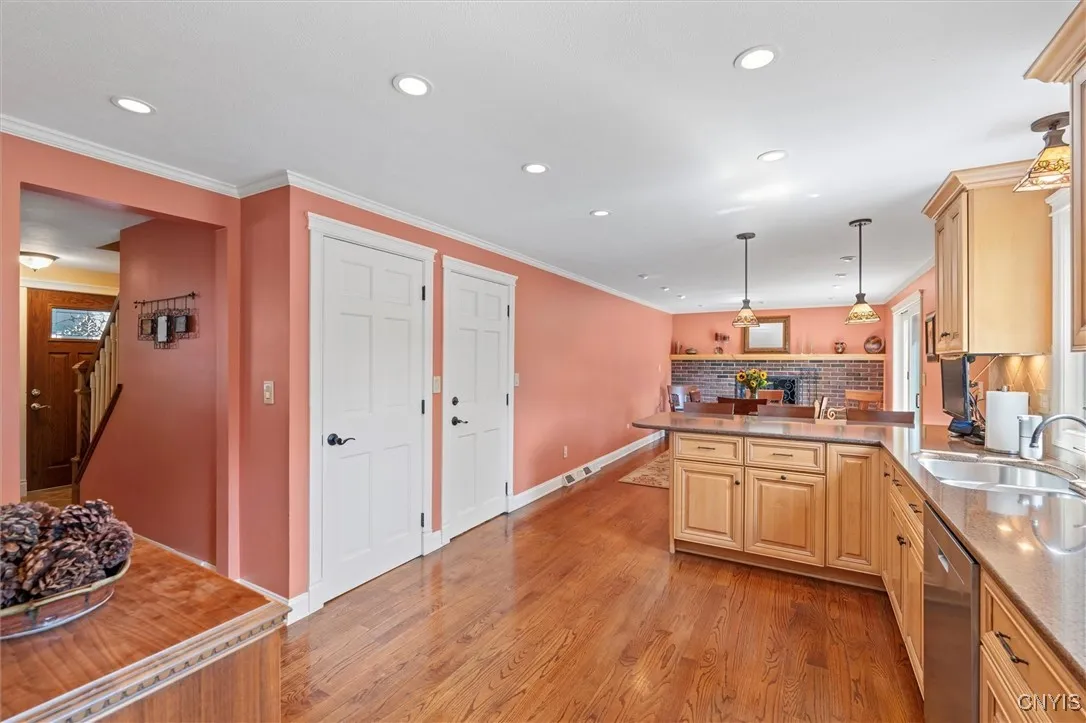 4270 Virgo Crse, Clay, New York 13090, Clay, New York 13090, 4 Bedrooms Bedrooms, 8 Rooms Rooms,2 BathroomsBathrooms,Residential,Closed,4270 Virgo Crse, Clay, New York 13090,0,S1633799