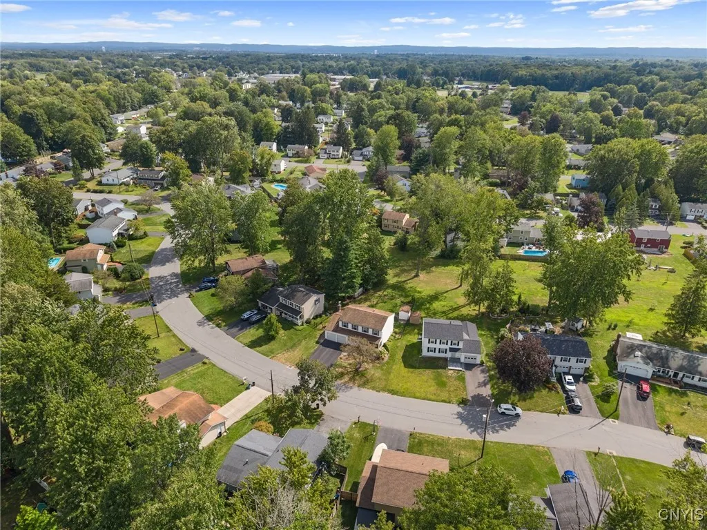 4270 Virgo Crse, Clay, New York 13090, Clay, New York 13090, 4 Bedrooms Bedrooms, 8 Rooms Rooms,2 BathroomsBathrooms,Residential,Closed,4270 Virgo Crse, Clay, New York 13090,0,S1633799