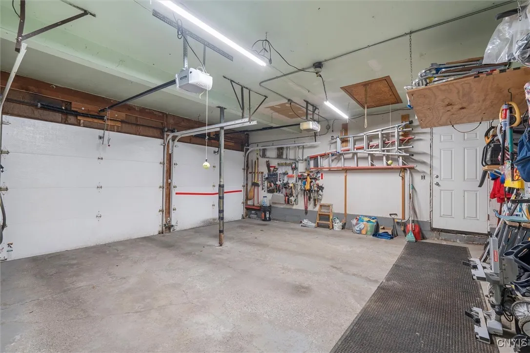 4270 Virgo Crse, Clay, New York 13090, Clay, New York 13090, 4 Bedrooms Bedrooms, 8 Rooms Rooms,2 BathroomsBathrooms,Residential,Closed,4270 Virgo Crse, Clay, New York 13090,0,S1633799