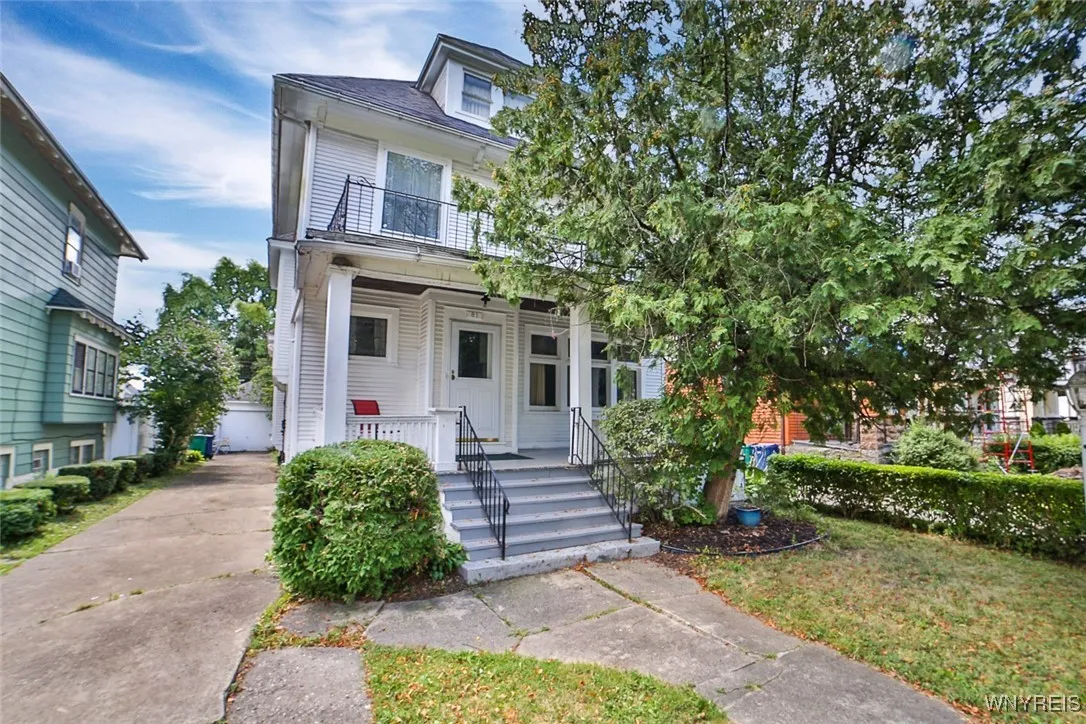81 Blaine Avenue, Buffalo, New York 14208, Buffalo, New York 14208, 5 Bedrooms Bedrooms, 10 Rooms Rooms,1 BathroomBathrooms,Residential,For Sale,81 Blaine Avenue, Buffalo, New York 14208,0,B1634015