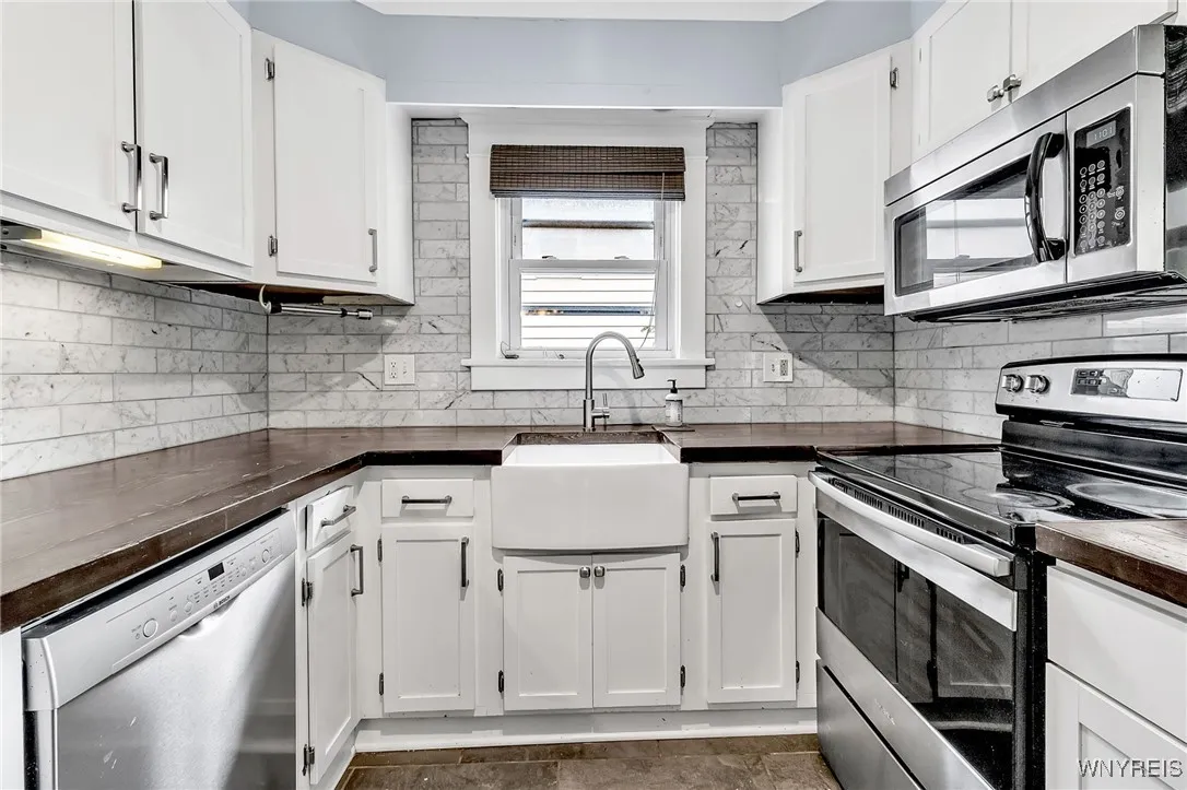 510 Washington Highway, Amherst, New York 14226, Amherst, New York 14226, 3 Bedrooms Bedrooms, 8 Rooms Rooms,2 BathroomsBathrooms,Residential,For Sale,510 Washington Highway, Amherst, New York 14226,0,B1634157