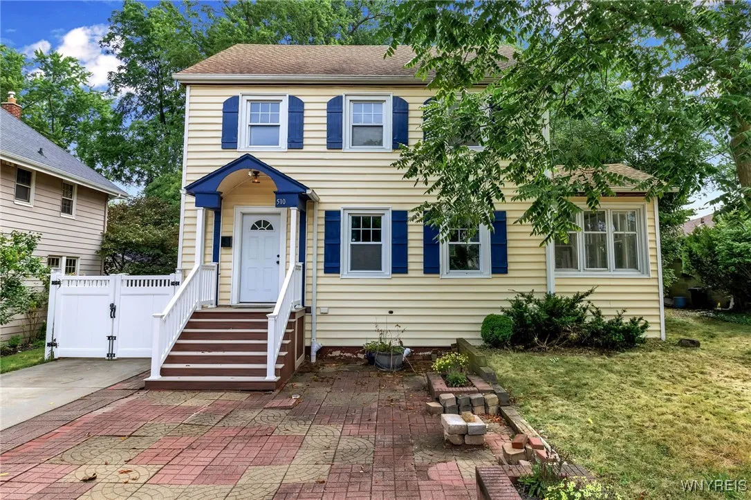510 Washington Highway, Amherst, New York 14226, Amherst, New York 14226, 3 Bedrooms Bedrooms, 8 Rooms Rooms,2 BathroomsBathrooms,Residential,For Sale,510 Washington Highway, Amherst, New York 14226,0,B1634157