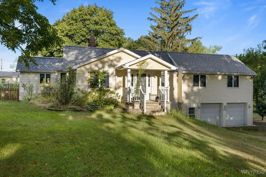 4700 Porter Center Road, Lewiston, New York 14092, Lewiston, New York 14092, 3 Bedrooms Bedrooms, 8 Rooms Rooms,2 BathroomsBathrooms,Residential,Closed,4700 Porter Center Road, Lewiston, New York 14092,0,B1633681