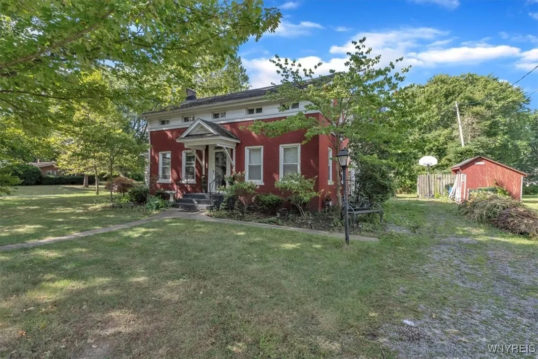 311 Mcchesney Street, Wilson, New York 14172, Wilson, New York 14172, 4 Bedrooms Bedrooms, 11 Rooms Rooms,2 BathroomsBathrooms,Residential,For Sale,311 Mcchesney Street, Wilson, New York 14172,0,B1634222
