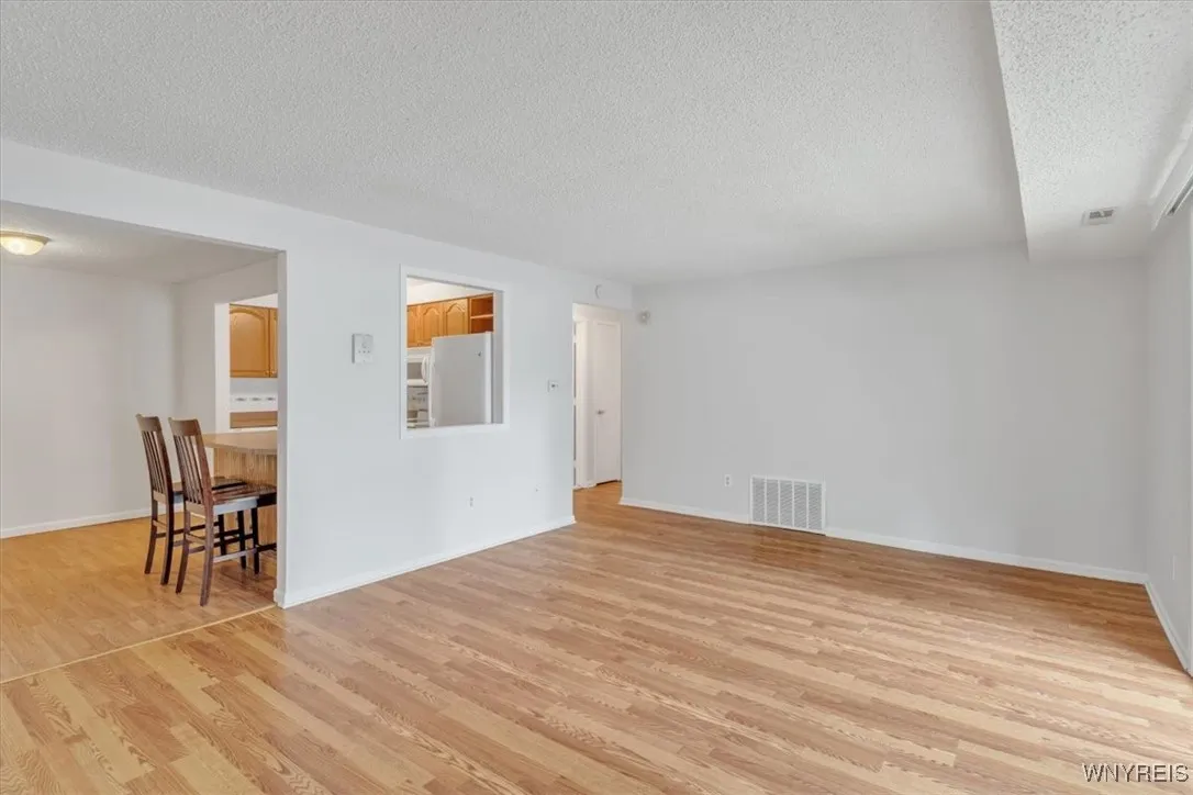 136a Foxberry Drive, Amherst, New York 14221, Amherst, New York 14221, 2 Bedrooms Bedrooms, 5 Rooms Rooms,1 BathroomBathrooms,Residential,For Sale,136a Foxberry Drive, Amherst, New York 14221,0,B1633340