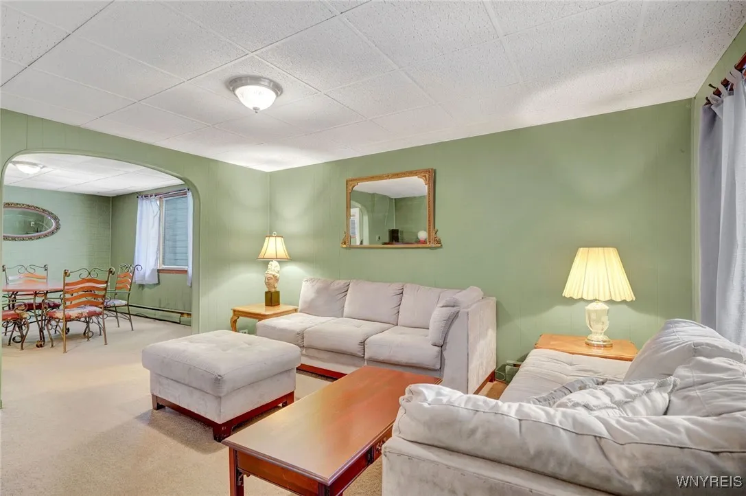 67 Gold Street, Buffalo, New York 14206, Buffalo, New York 14206, 3 Bedrooms Bedrooms, 8 Rooms Rooms,2 BathroomsBathrooms,Residential,For Sale,67 Gold Street, Buffalo, New York 14206,0,B1634370