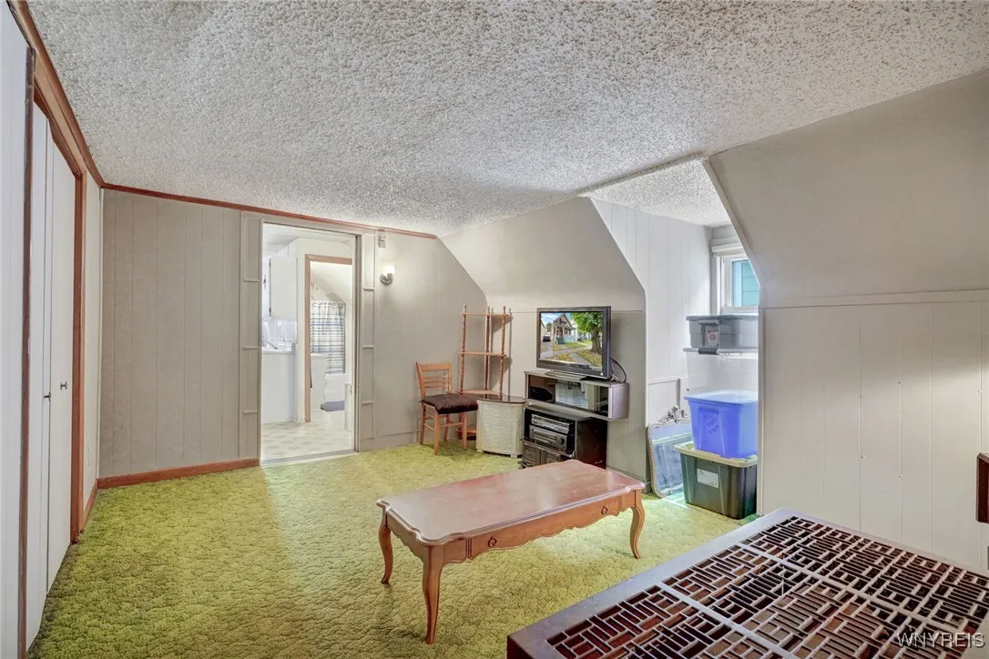 67 Gold Street, Buffalo, New York 14206, Buffalo, New York 14206, 3 Bedrooms Bedrooms, 8 Rooms Rooms,2 BathroomsBathrooms,Residential,For Sale,67 Gold Street, Buffalo, New York 14206,0,B1634370