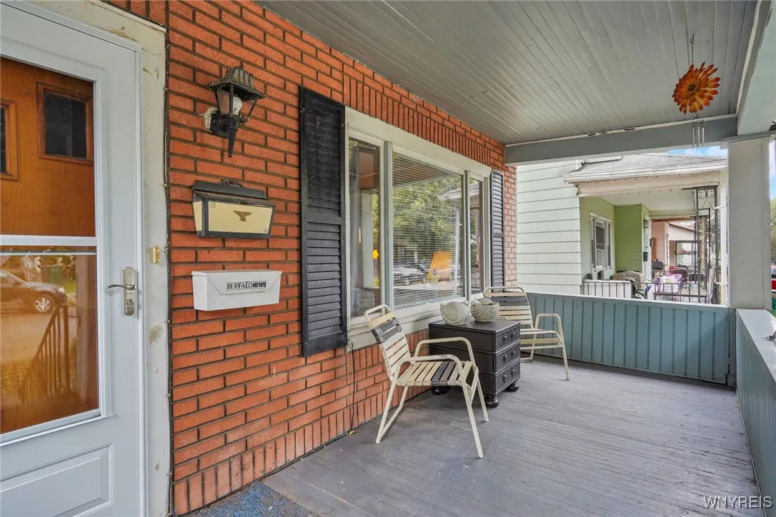 67 Gold Street, Buffalo, New York 14206, Buffalo, New York 14206, 3 Bedrooms Bedrooms, 8 Rooms Rooms,2 BathroomsBathrooms,Residential,For Sale,67 Gold Street, Buffalo, New York 14206,0,B1634370