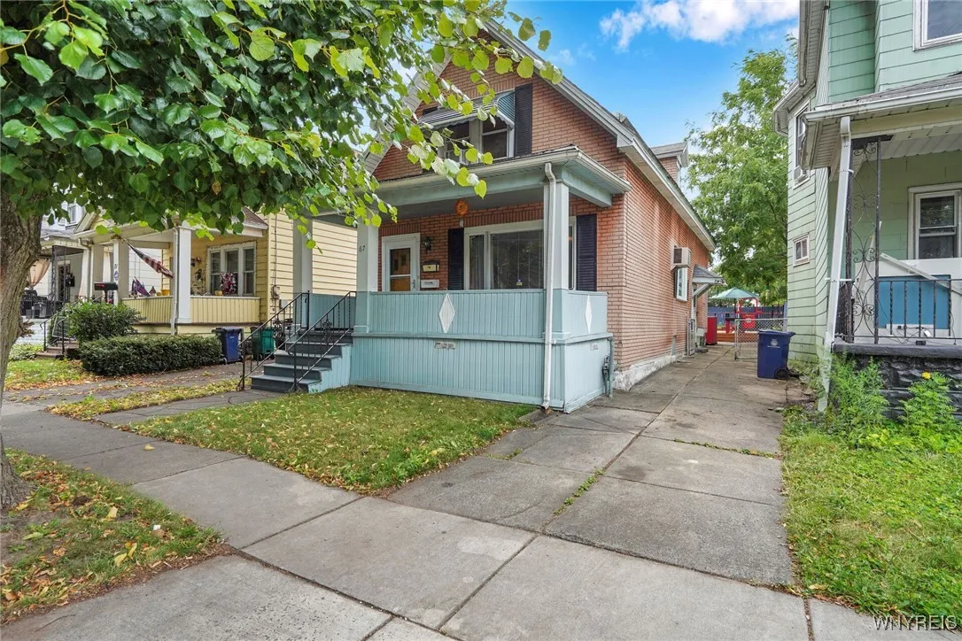 67 Gold Street, Buffalo, New York 14206, Buffalo, New York 14206, 3 Bedrooms Bedrooms, 8 Rooms Rooms,2 BathroomsBathrooms,Residential,For Sale,67 Gold Street, Buffalo, New York 14206,0,B1634370