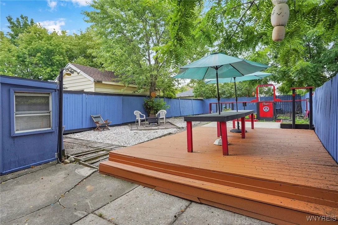 67 Gold Street, Buffalo, New York 14206, Buffalo, New York 14206, 3 Bedrooms Bedrooms, 8 Rooms Rooms,2 BathroomsBathrooms,Residential,Closed,67 Gold Street, Buffalo, New York 14206,0,B1634370