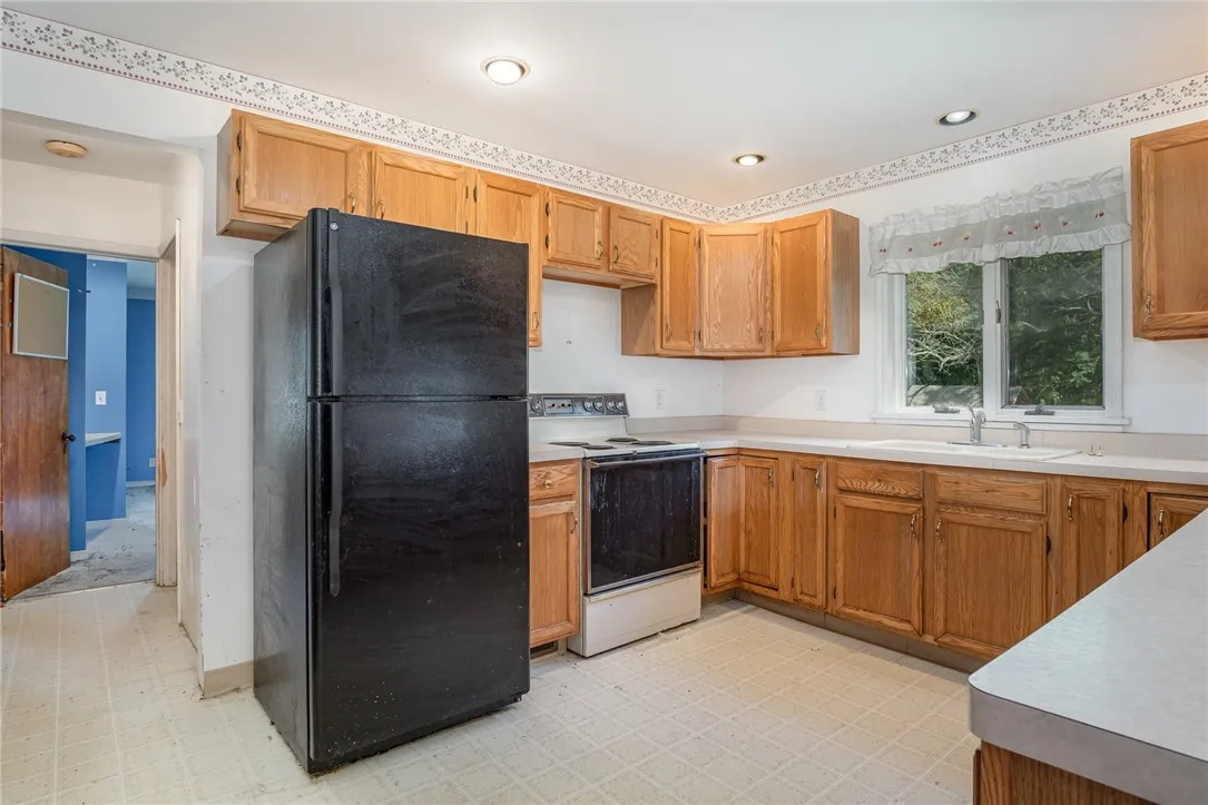 4028 Canal Road, Ogden, New York 14559, Ogden, New York 14559, 4 Bedrooms Bedrooms, 8 Rooms Rooms,2 BathroomsBathrooms,Residential,Closed,4028 Canal Road, Ogden, New York 14559,0,R1634316