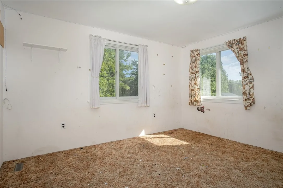 4028 Canal Road, Ogden, New York 14559, Ogden, New York 14559, 4 Bedrooms Bedrooms, 8 Rooms Rooms,2 BathroomsBathrooms,Residential,Closed,4028 Canal Road, Ogden, New York 14559,0,R1634316