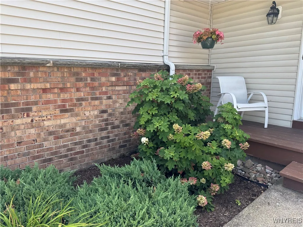 Pretty plantings
