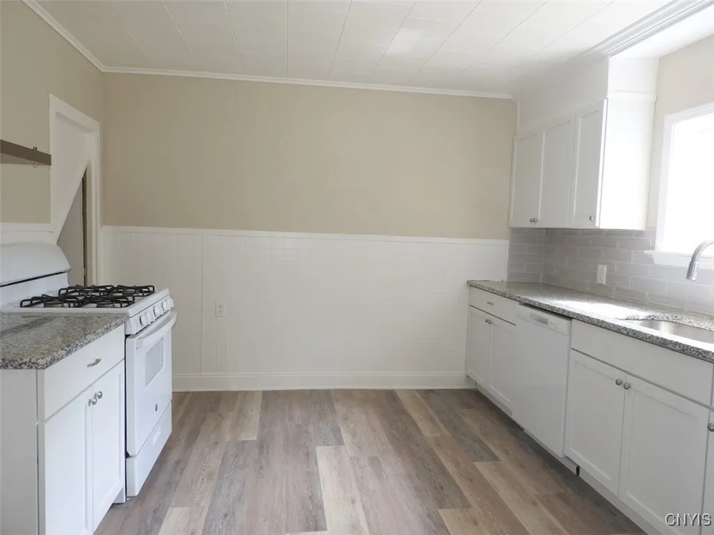 109 Hazard Street, Geddes, New York 13209, Geddes, New York 13209, 3 Bedrooms Bedrooms, 6 Rooms Rooms,1 BathroomBathrooms,Residential,For Sale,109 Hazard Street, Geddes, New York 13209,0,S1634356