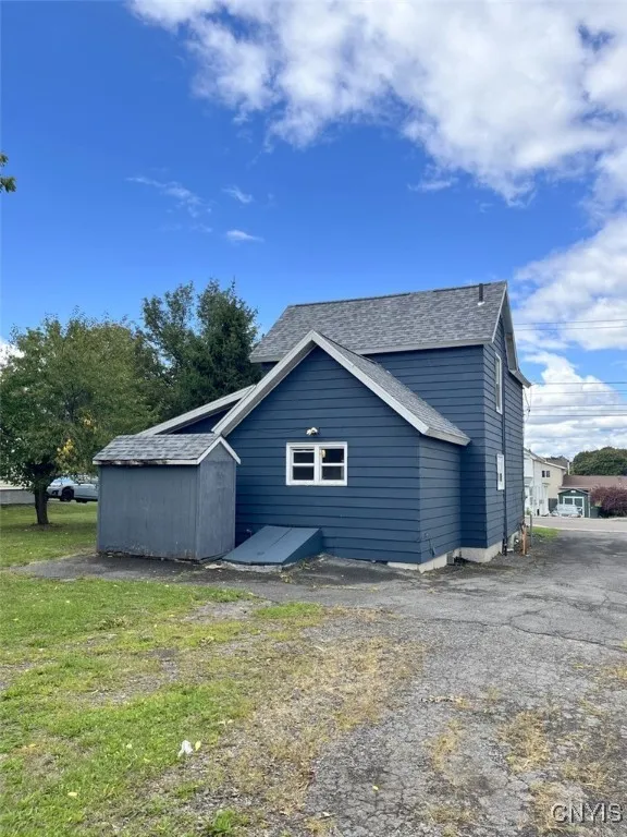 109 Hazard Street, Geddes, New York 13209, Geddes, New York 13209, 3 Bedrooms Bedrooms, 6 Rooms Rooms,1 BathroomBathrooms,Residential,For Sale,109 Hazard Street, Geddes, New York 13209,0,S1634356
