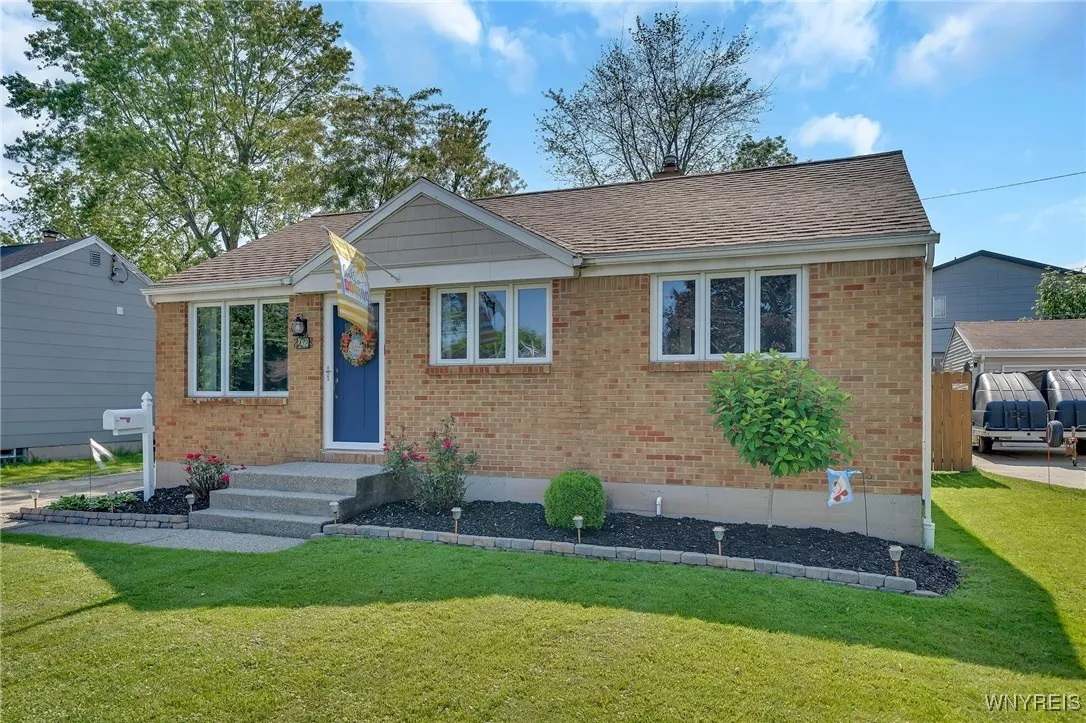 12 Delray Drive, Cheektowaga, New York 14225, Cheektowaga, New York 14225, 3 Bedrooms Bedrooms, 7 Rooms Rooms,1 BathroomBathrooms,Residential,For Sale,12 Delray Drive, Cheektowaga, New York 14225,0,B1634371