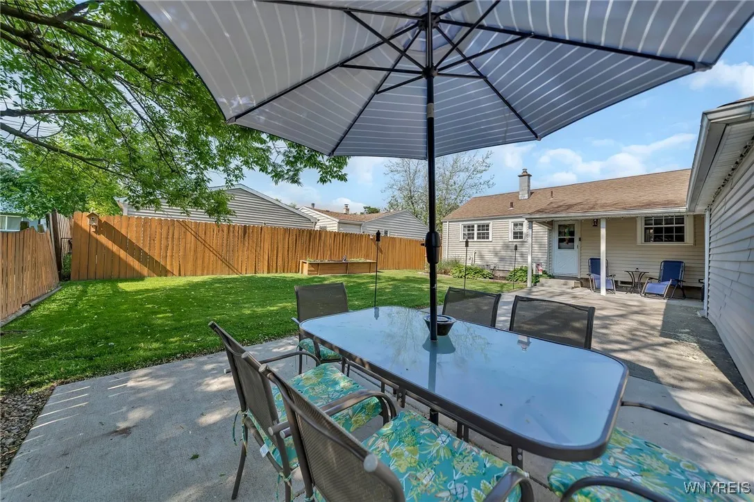 12 Delray Drive, Cheektowaga, New York 14225, Cheektowaga, New York 14225, 3 Bedrooms Bedrooms, 7 Rooms Rooms,1 BathroomBathrooms,Residential,For Sale,12 Delray Drive, Cheektowaga, New York 14225,0,B1634371