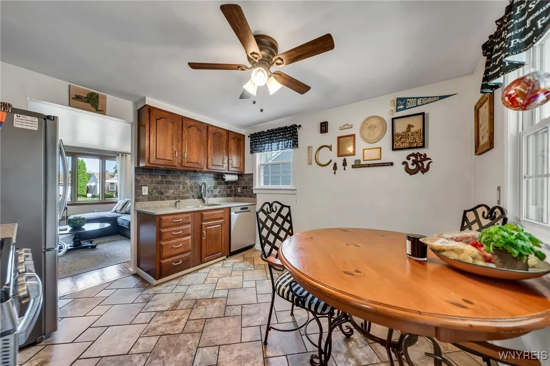 12 Delray Drive, Cheektowaga, New York 14225, Cheektowaga, New York 14225, 3 Bedrooms Bedrooms, 7 Rooms Rooms,1 BathroomBathrooms,Residential,For Sale,12 Delray Drive, Cheektowaga, New York 14225,0,B1634371