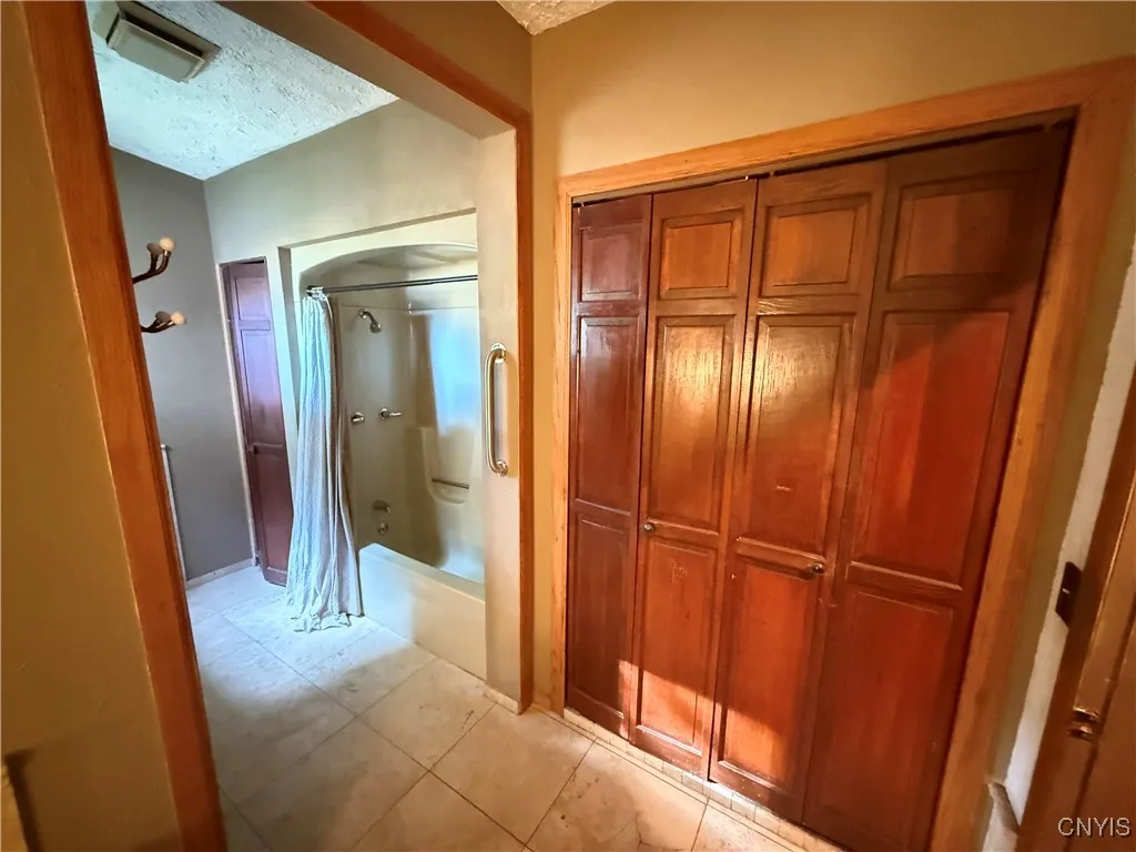 Main House Bathroom 1