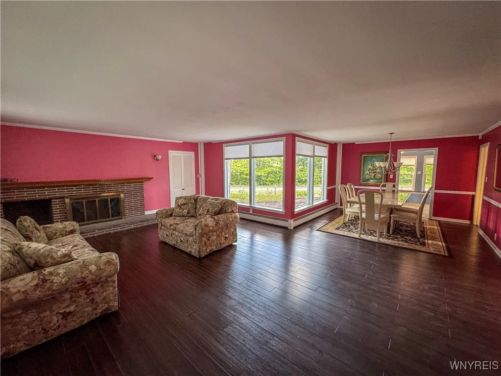 4026 Barton Street, Niagara Falls, New York 14305, Niagara Falls, New York 14305, 2 Bedrooms Bedrooms, 6 Rooms Rooms,1 BathroomBathrooms,Residential,For Sale,4026 Barton Street, Niagara Falls, New York 14305,0,B1628447