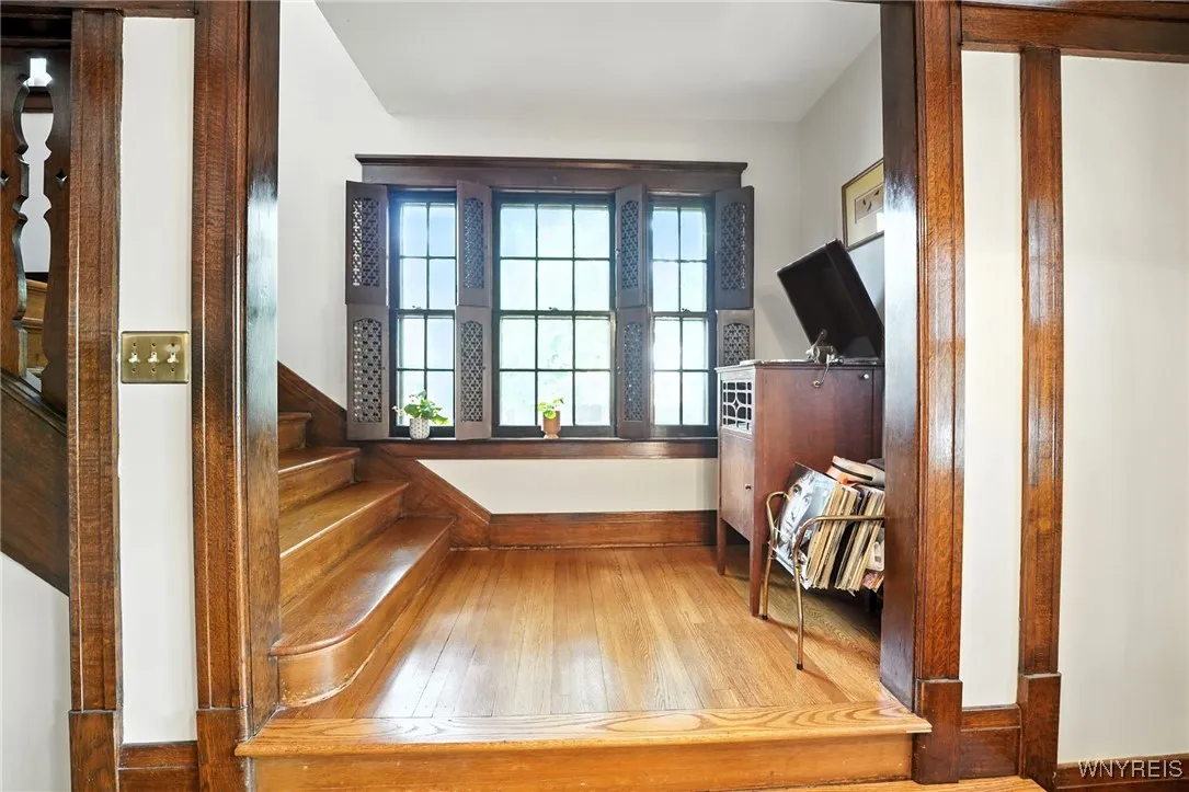 456 Delaware Street, Tonawanda, New York 14150, Tonawanda, New York 14150, 4 Bedrooms Bedrooms, 12 Rooms Rooms,2 BathroomsBathrooms,Residential,For Sale,456 Delaware Street, Tonawanda, New York 14150,0,B1628582