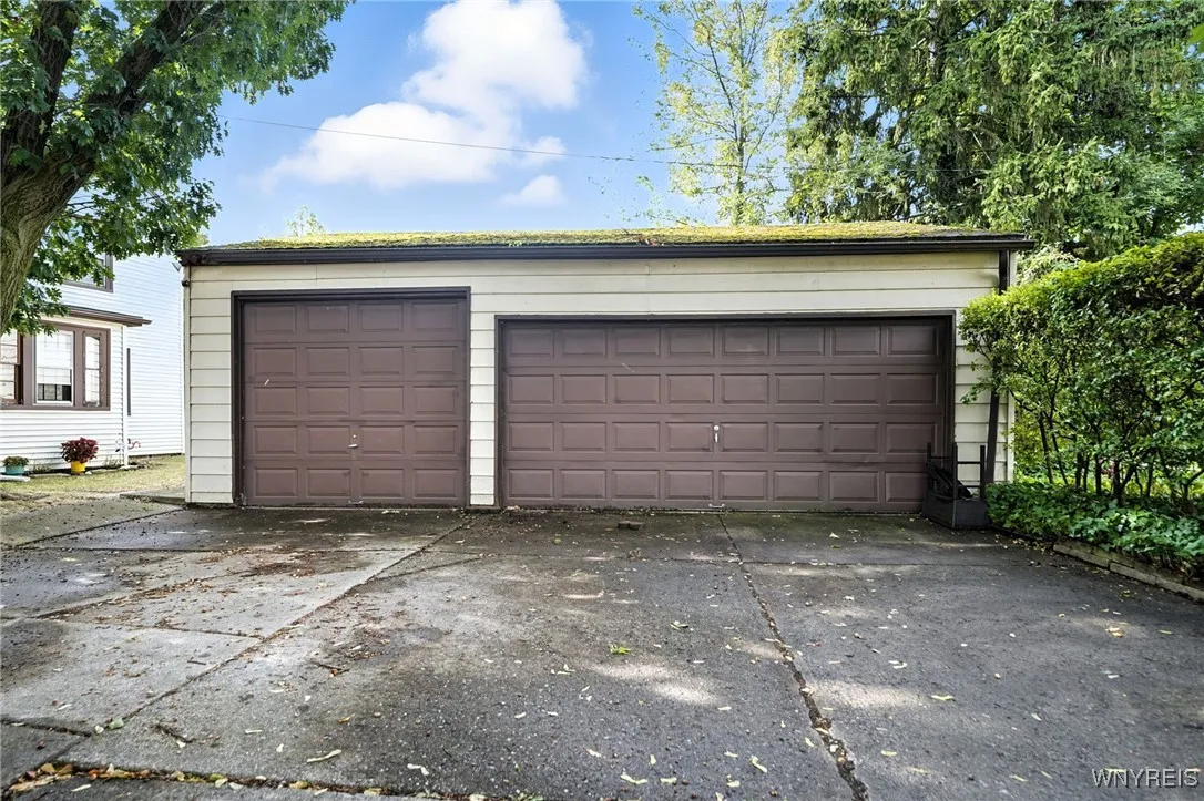 456 Delaware Street, Tonawanda, New York 14150, Tonawanda, New York 14150, 4 Bedrooms Bedrooms, 12 Rooms Rooms,2 BathroomsBathrooms,Residential,For Sale,456 Delaware Street, Tonawanda, New York 14150,0,B1628582