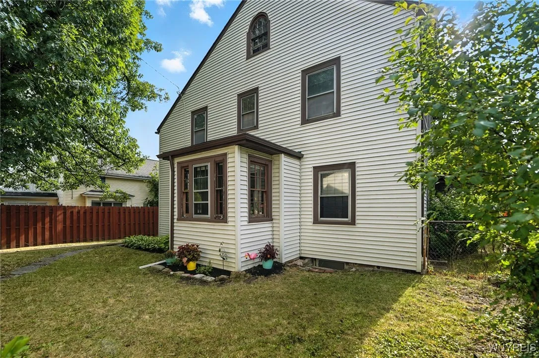 456 Delaware Street, Tonawanda, New York 14150, Tonawanda, New York 14150, 4 Bedrooms Bedrooms, 12 Rooms Rooms,2 BathroomsBathrooms,Residential,For Sale,456 Delaware Street, Tonawanda, New York 14150,0,B1628582