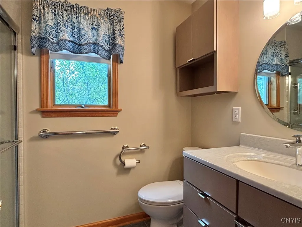 En suite bath.